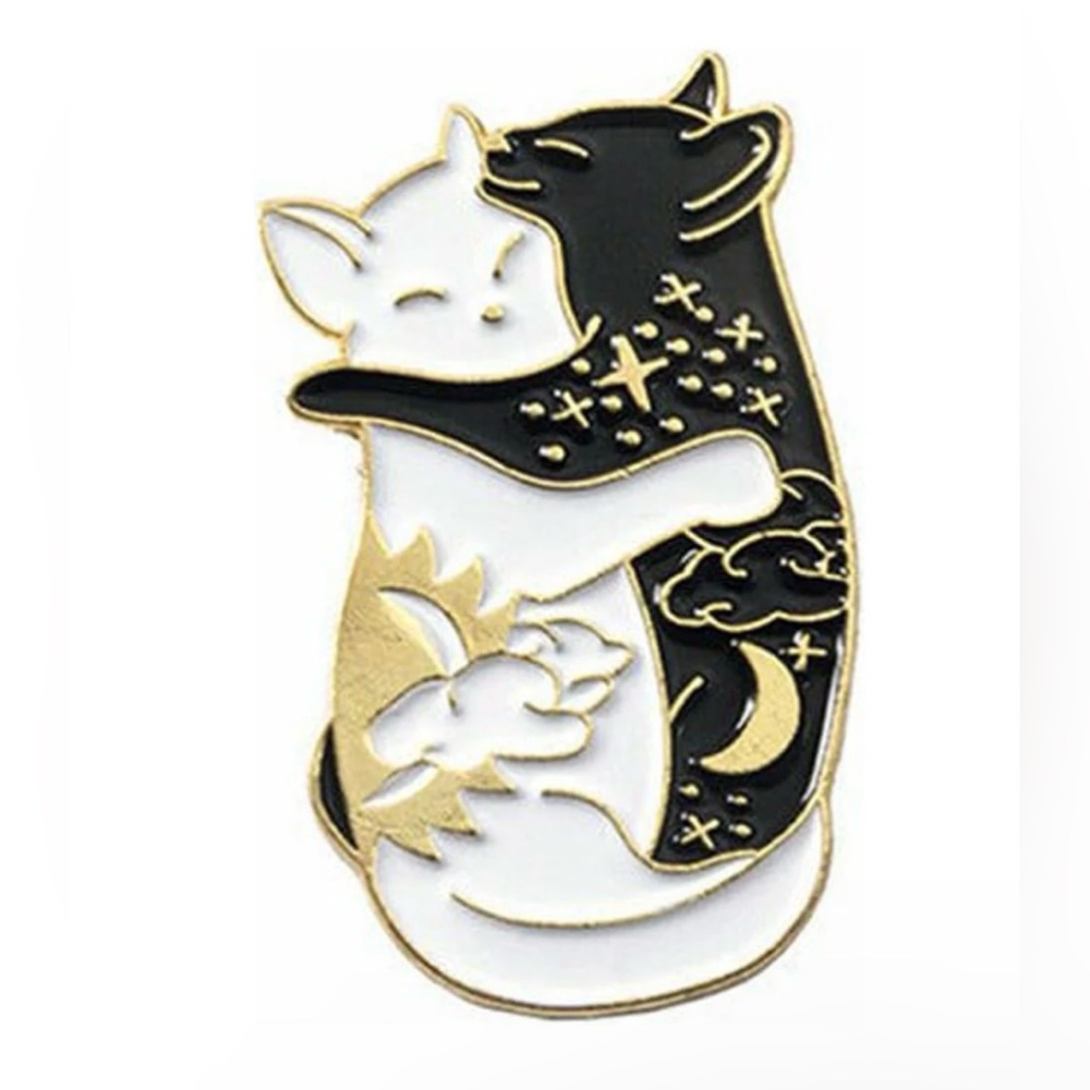 Simple And Stylish Hugging Each Other Two Cats Ladies Brooch Jewelry Gift